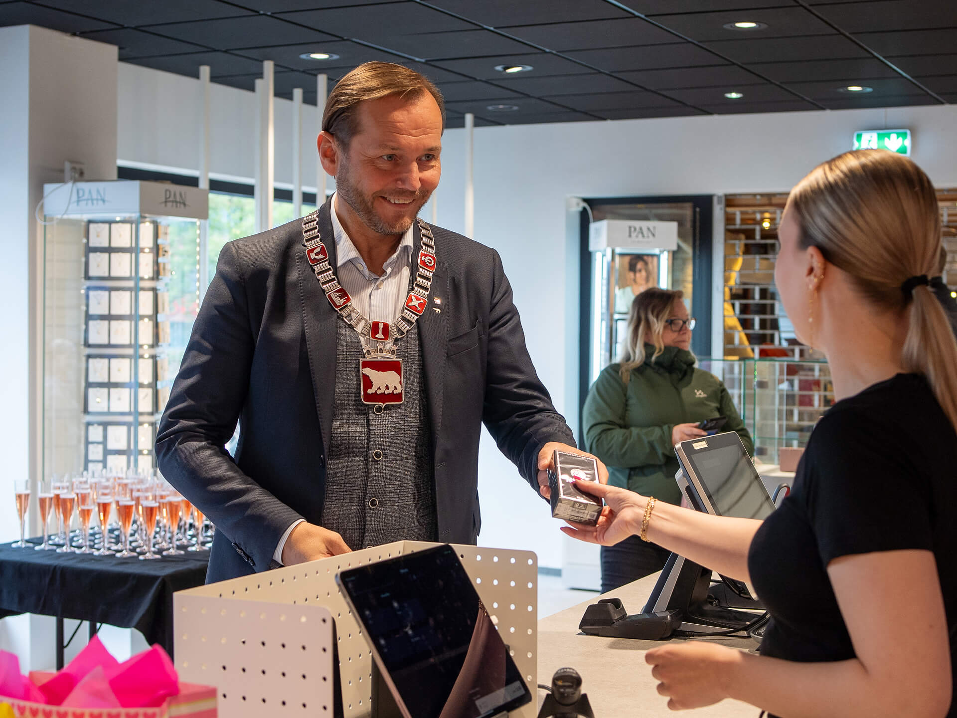 Åpning av Skin Tonic-butikken i Hammerfest